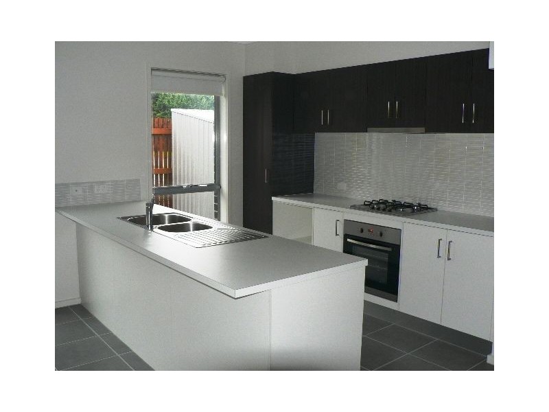 182 PRINCES HWY, Pakenham VIC 3810