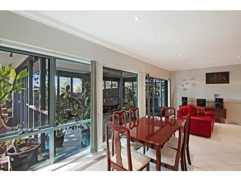 37 Northgate Drive, Berwick VIC 3806