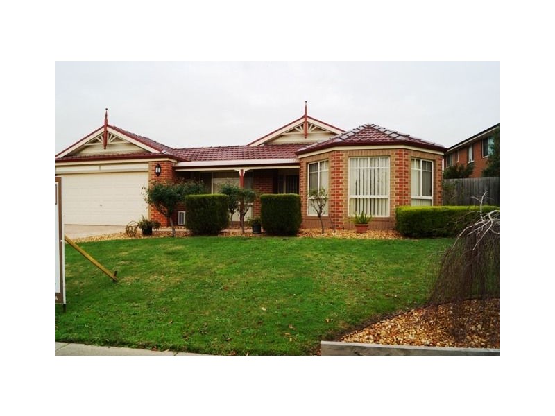 11 Lillias Cres, Narre Warren South VIC 3805