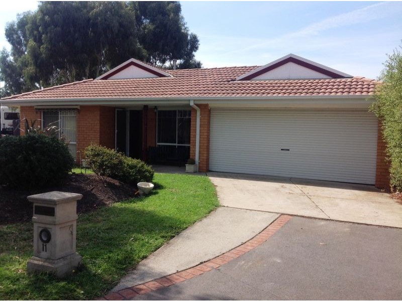11 Alberta Way, Berwick VIC 3806
