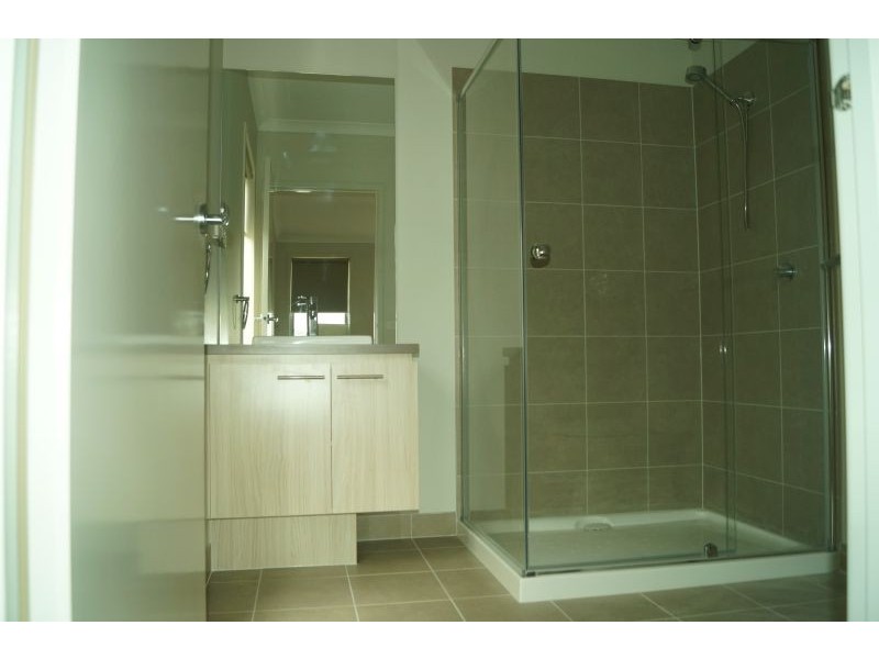 3 Norma Crescent, Officer VIC 3809