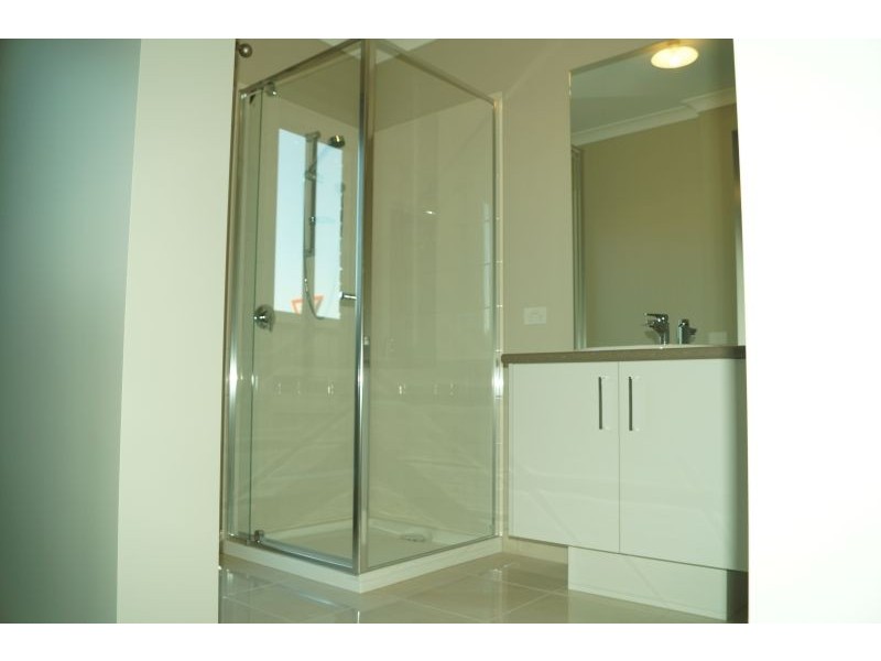 11 Macreadie Drive, Berwick VIC 3806