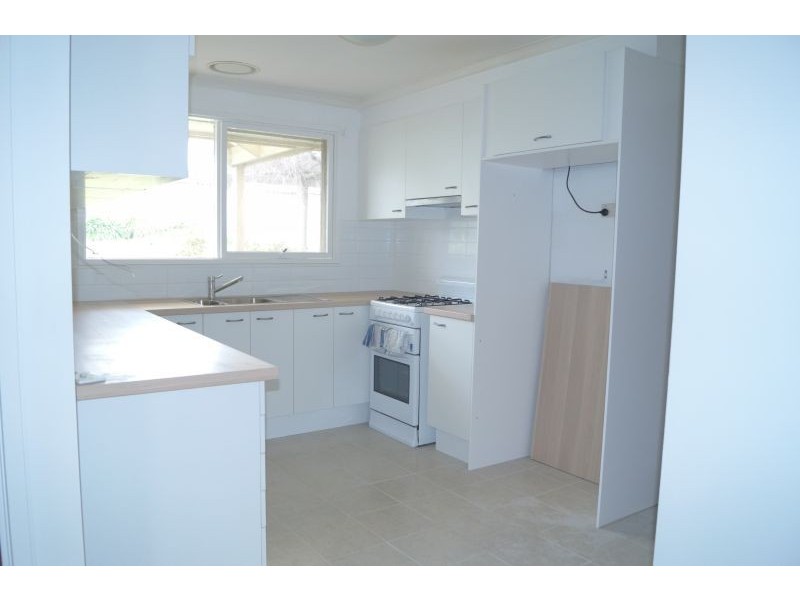 11 Stewart Avenue, Narre Warren VIC 3805