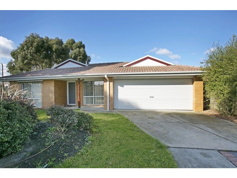 11 Alberta Way, Berwick VIC 3806