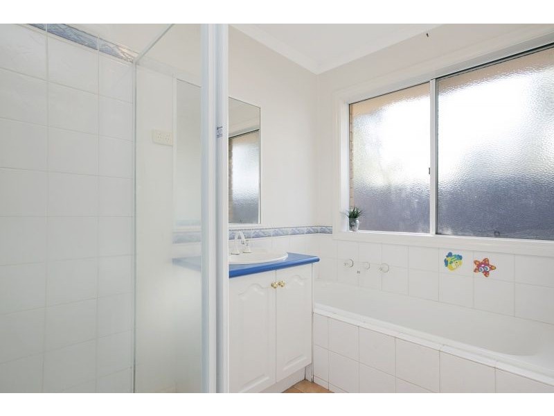11 Alberta Way, Berwick VIC 3806