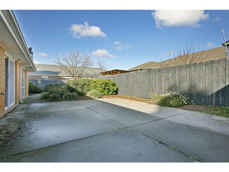 11 Alberta Way, Berwick VIC 3806