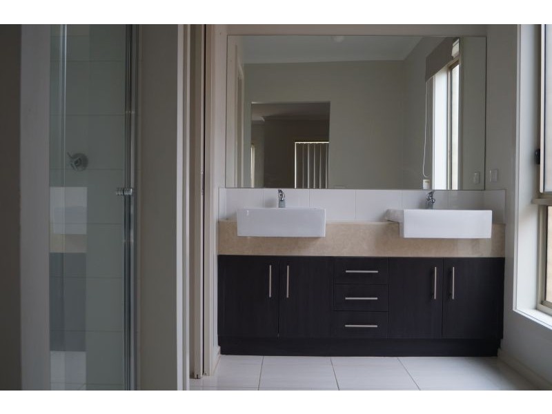 26 Saul Avenue, Berwick VIC 3806