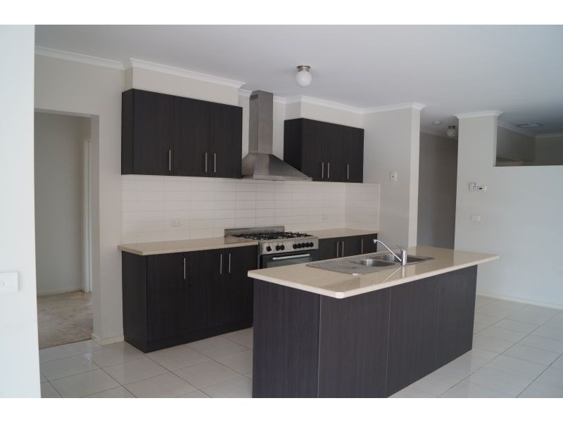 26 Saul Avenue, Berwick VIC 3806