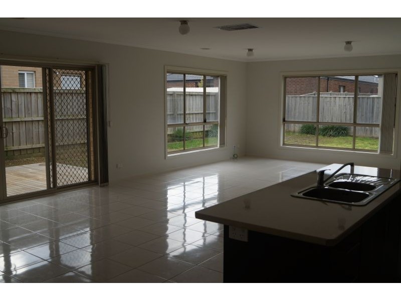 26 Saul Avenue, Berwick VIC 3806