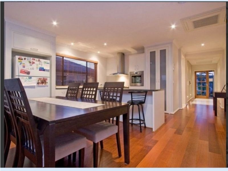 19 Montpelier Drive, Berwick VIC 3806