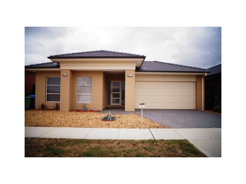 60 Selandra Blvd, Clyde North VIC 3978