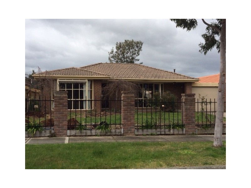 20 Florence Ave, Berwick VIC 3806