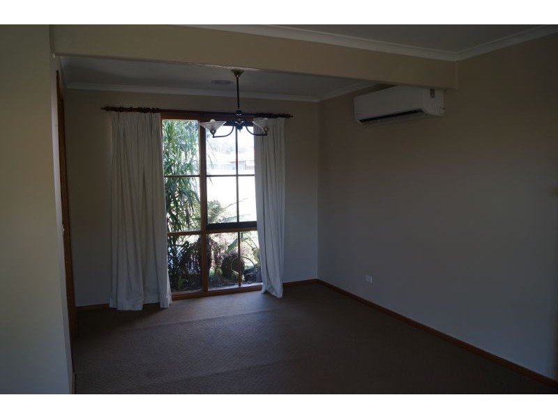 20 Florence Ave, Berwick VIC 3806