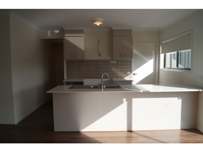 6 Chelan Court, Pakenham VIC 3810