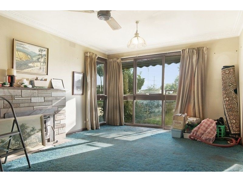 2 Rowson Grove, Clarinda VIC 3169