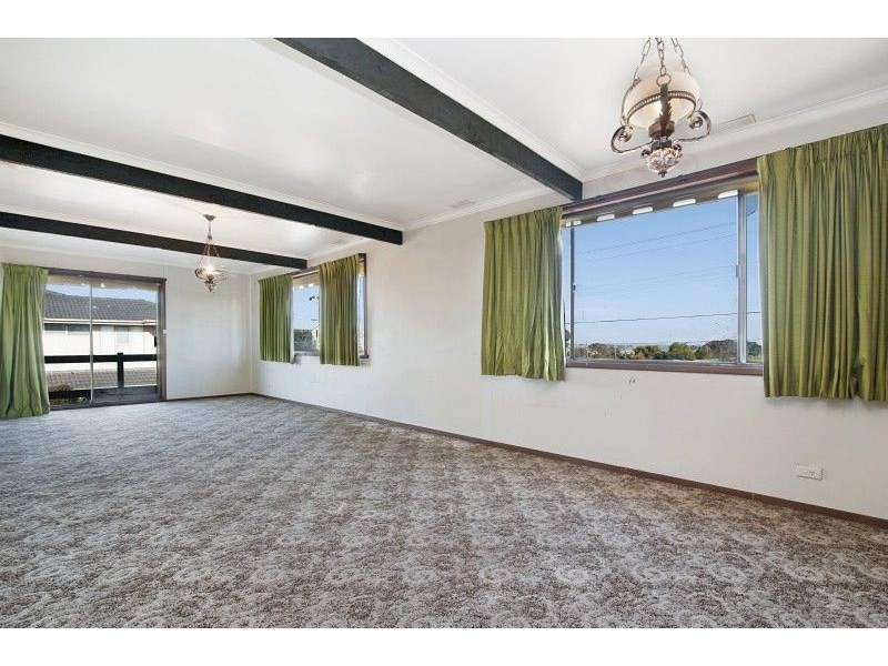 2 Rowson Grove, Clarinda VIC 3169