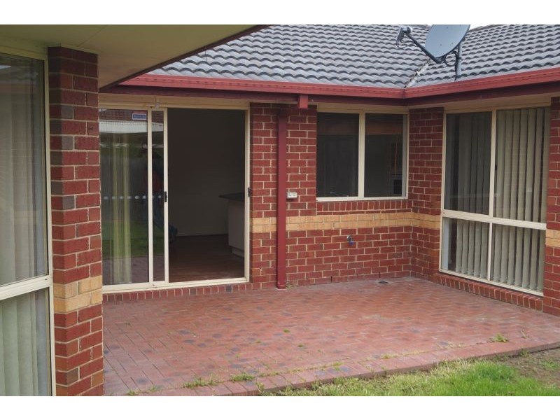9 Yiota Court, Berwick VIC 3806