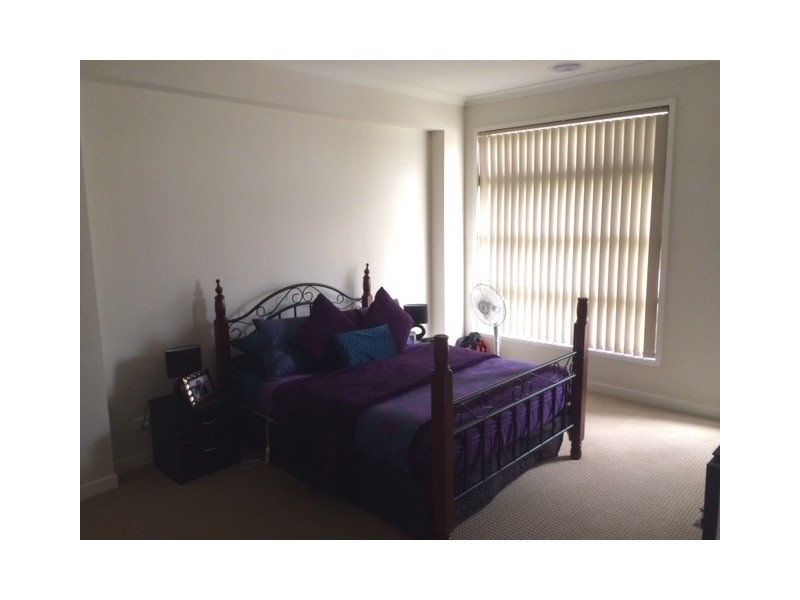 15 Chagall Pde, Clyde North VIC 3978