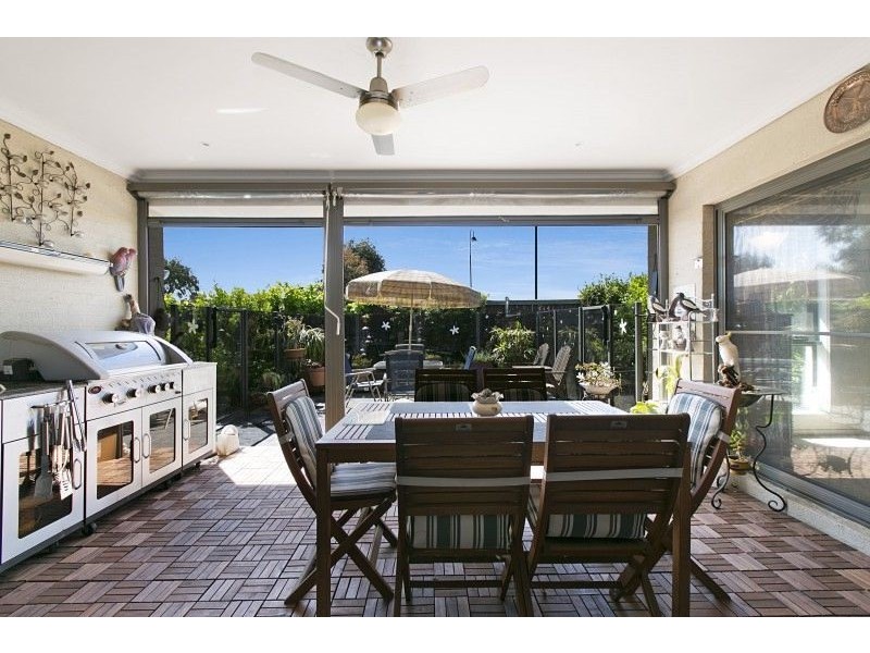 40 Cresthaven Boulevard, Berwick VIC 3806