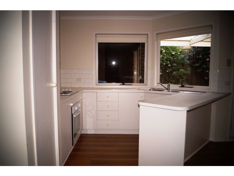 28 Coolabah Grove, Berwick VIC 3806