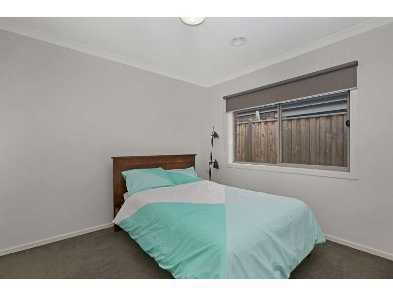 14 Teviot Street, Clyde VIC 3978