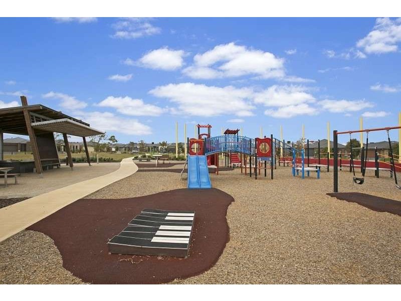 14 Teviot Street, Clyde VIC 3978