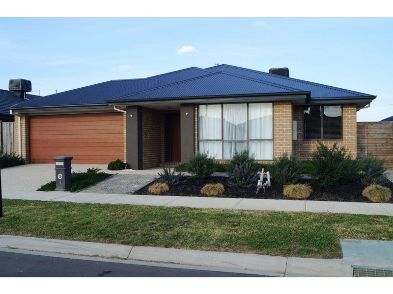 4 Amber Way, Officer VIC 3809