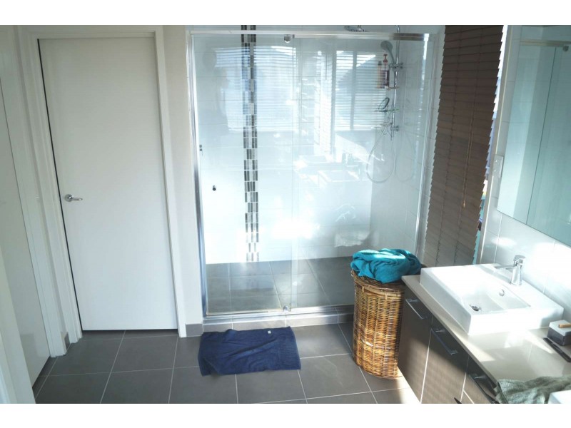 4 Amber Way, Officer VIC 3809