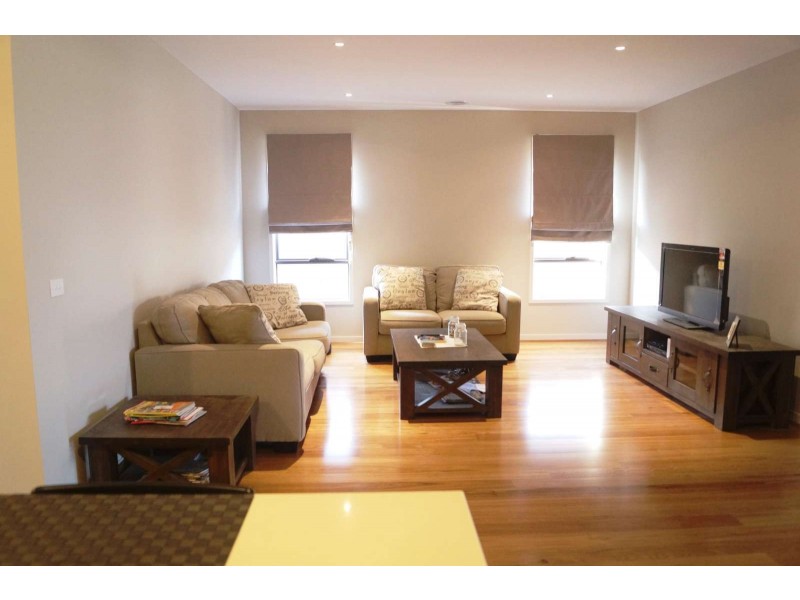 4 Amber Way, Officer VIC 3809