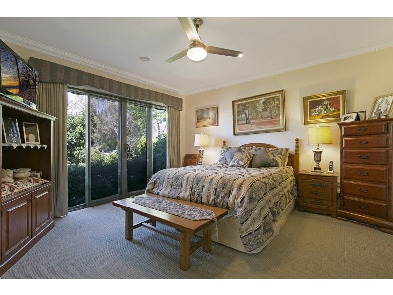 40 Cresthaven Boulevard, Berwick VIC 3806