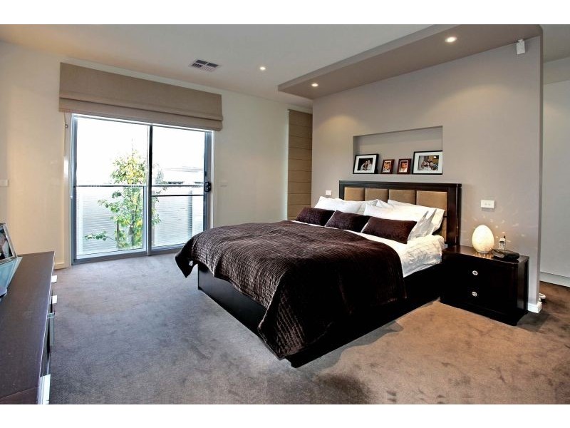 21 Mitchell Road, Caulfield North VIC 3161