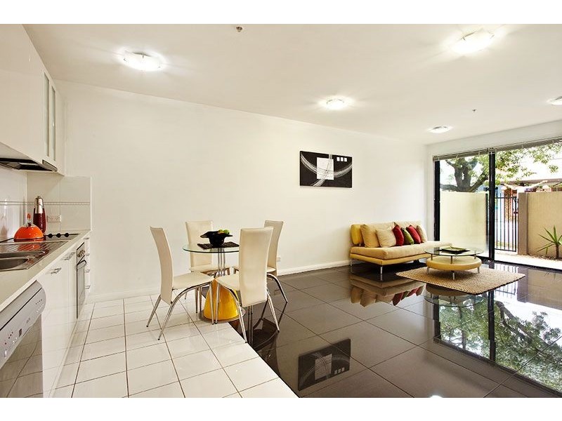 2/321 Orrong Road, St Kilda East VIC 3183