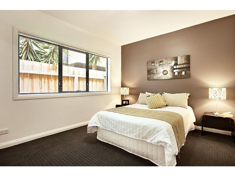 2/321 Orrong Road, St Kilda East VIC 3183