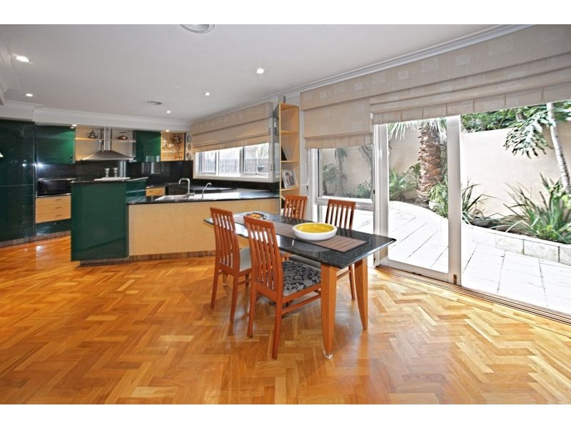 1/15 Fitzgibbon Crescent, Caulfield North VIC 3161