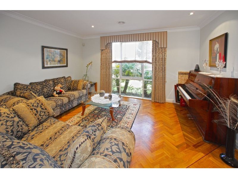 1/15 Fitzgibbon Crescent, Caulfield North VIC 3161