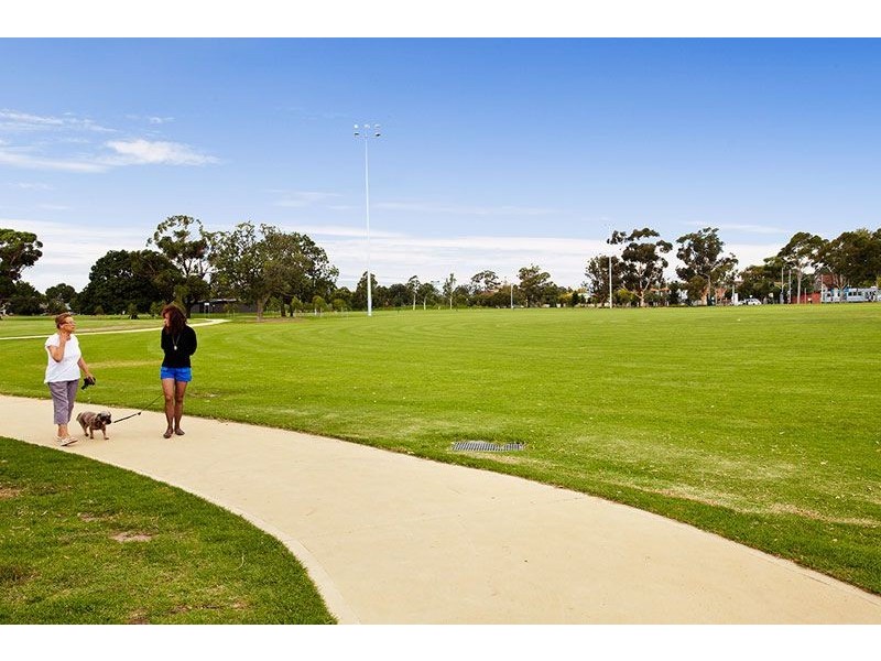 4/61 Eskdale Road, Caulfield North VIC 3161