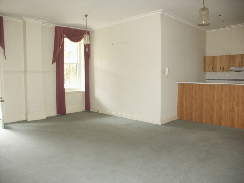 9 Wiltshire Drive, Kew VIC 3101