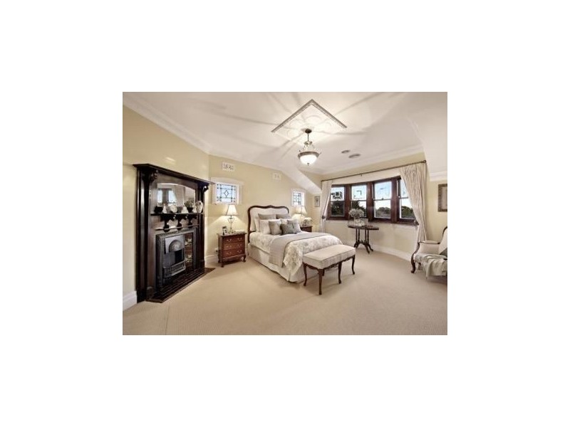 142 Bambra Road, Caulfield VIC 3162