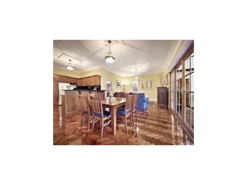 142 Bambra Road, Caulfield VIC 3162