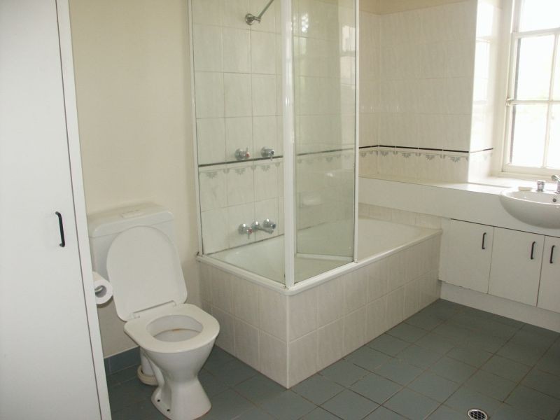 9 Wiltshire Drive, Kew VIC 3101