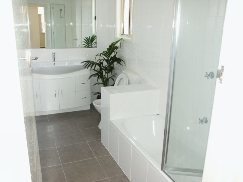 1/3 Parkmore Road, Bentleigh East VIC 3165