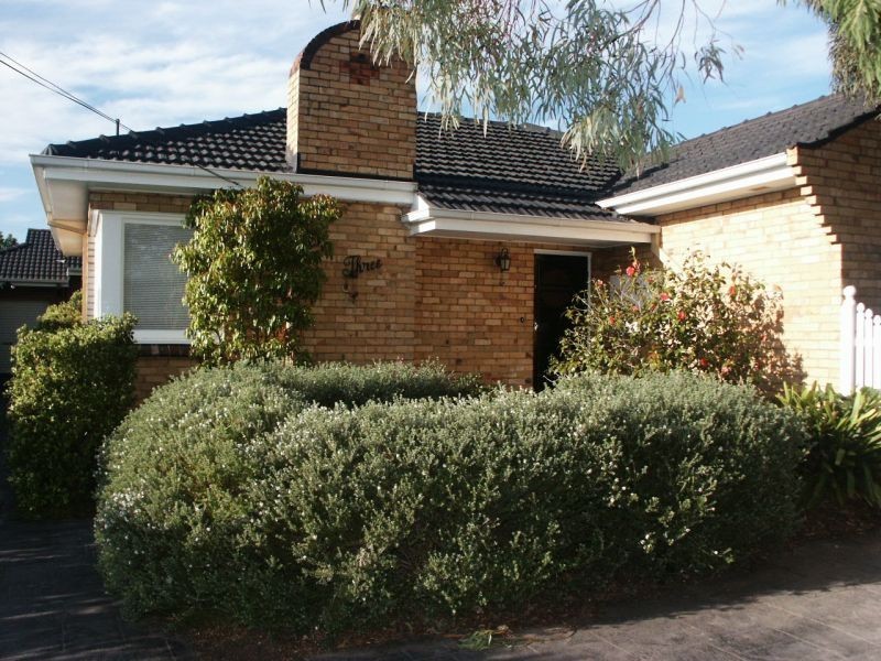 1/3 Parkmore Road, Bentleigh East VIC 3165