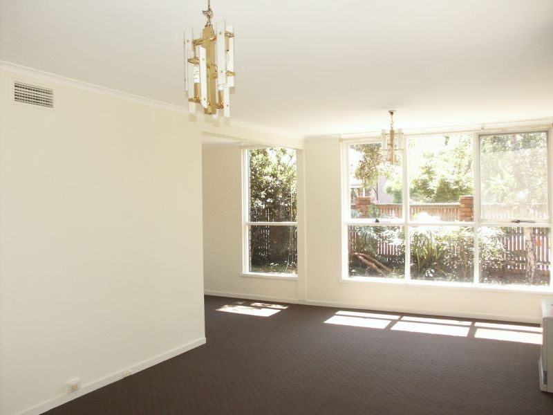 1/108 Wellington Street, St Kilda VIC 3182