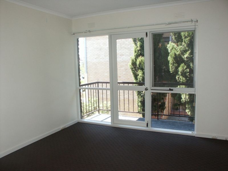 1/108 Wellington Street, St Kilda VIC 3182