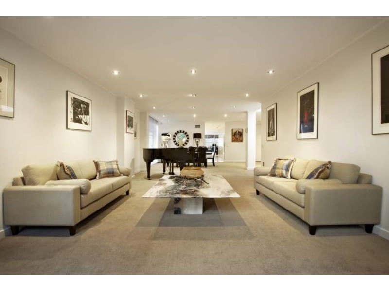 4 Muntz Street, Caulfield North VIC 3161