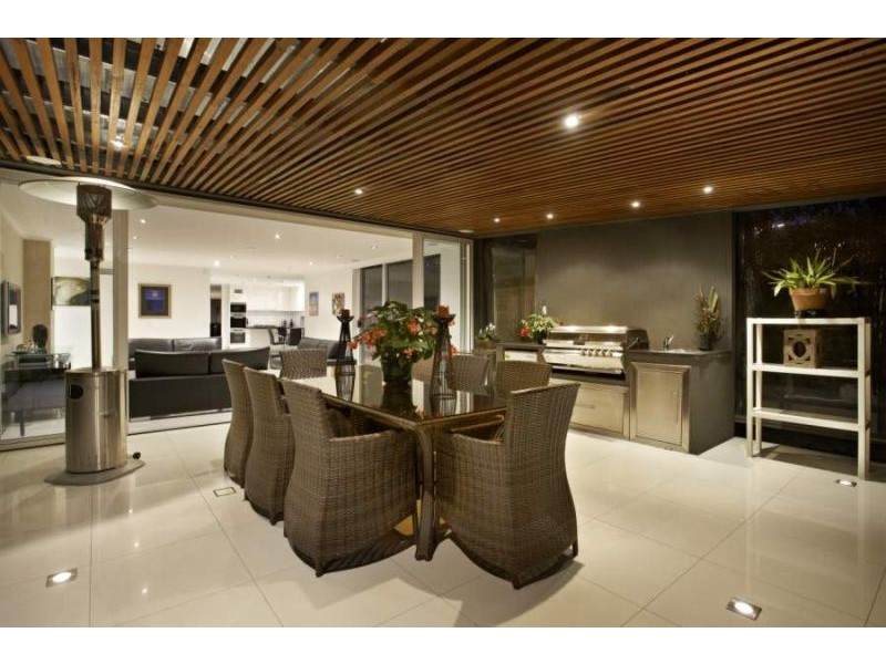 4 Muntz Street, Caulfield North VIC 3161