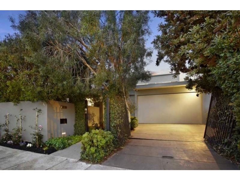 4 Muntz Street, Caulfield North VIC 3161