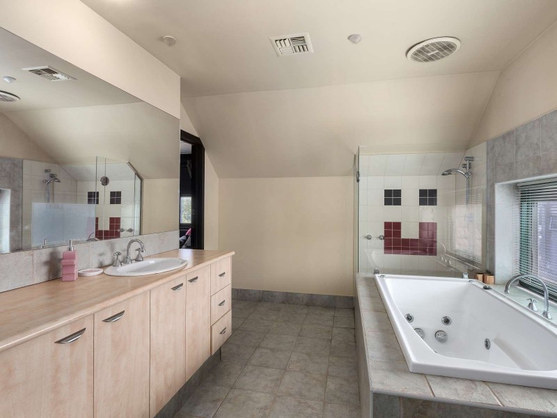 913 Toorak Road, Camberwell VIC 3124