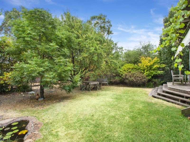 70 Through Road, Camberwell VIC 3124