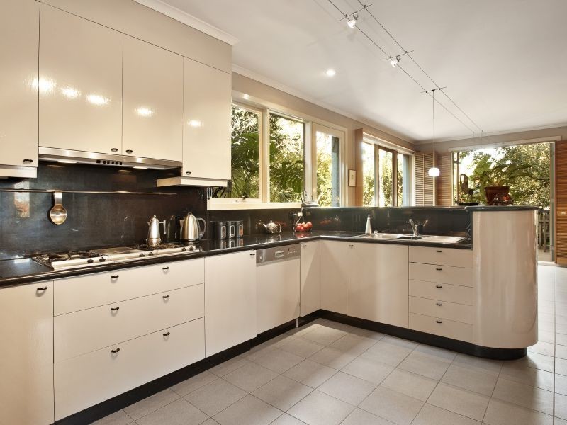 120 Prospect Hill Road, Canterbury VIC 3126